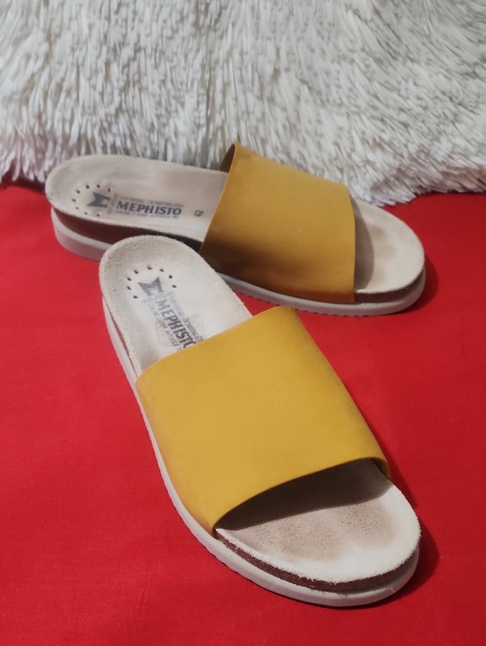 MEPHISTO HANIK ,  Mustard Slide Sandals